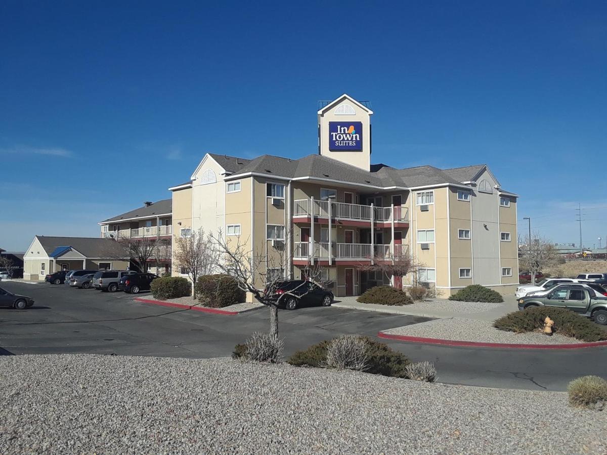 Intown Suites Extended Stay Albuquerque Nm Exterior photo